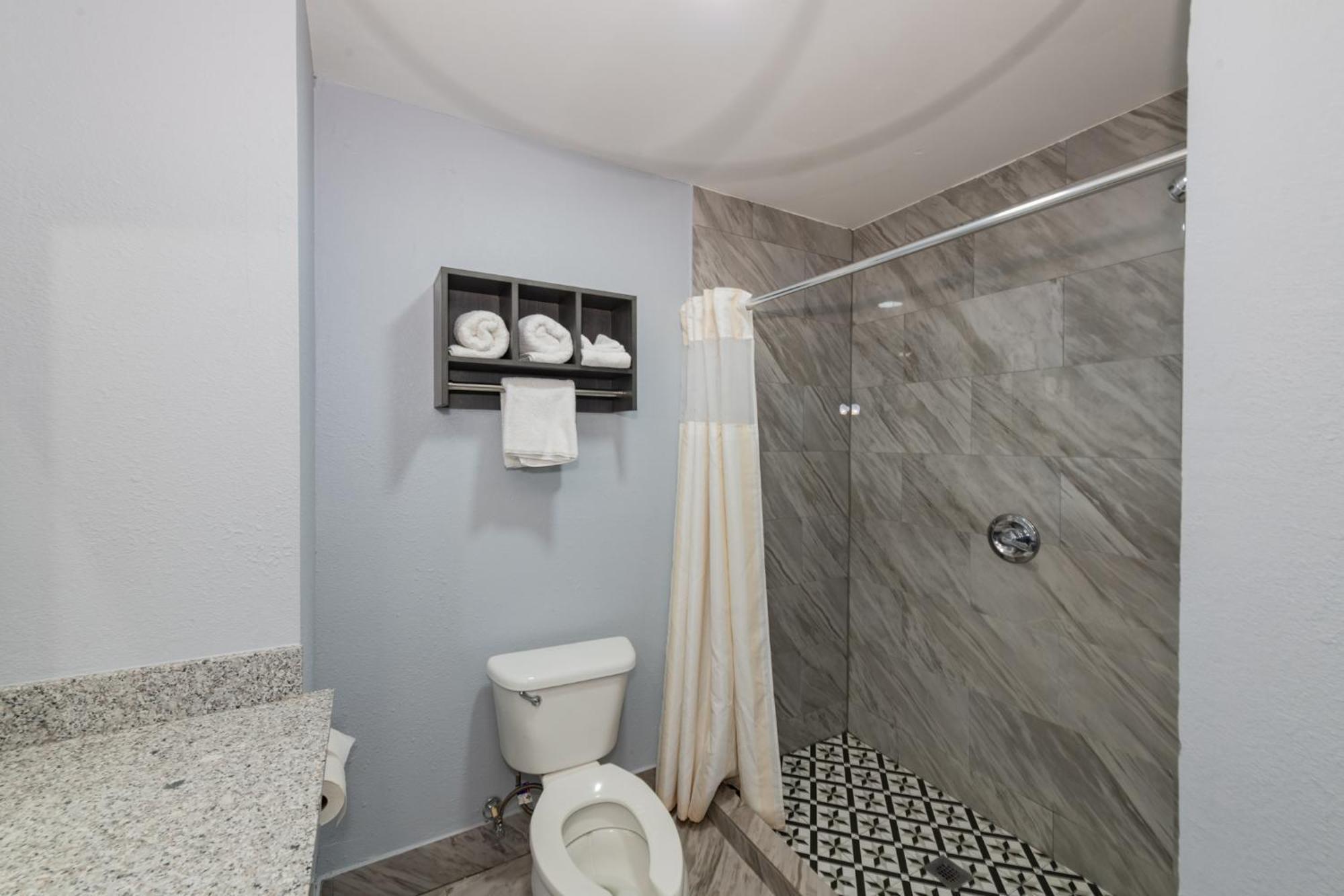 Jamestown Inn & Suites Riverdale Zewnętrze zdjęcie