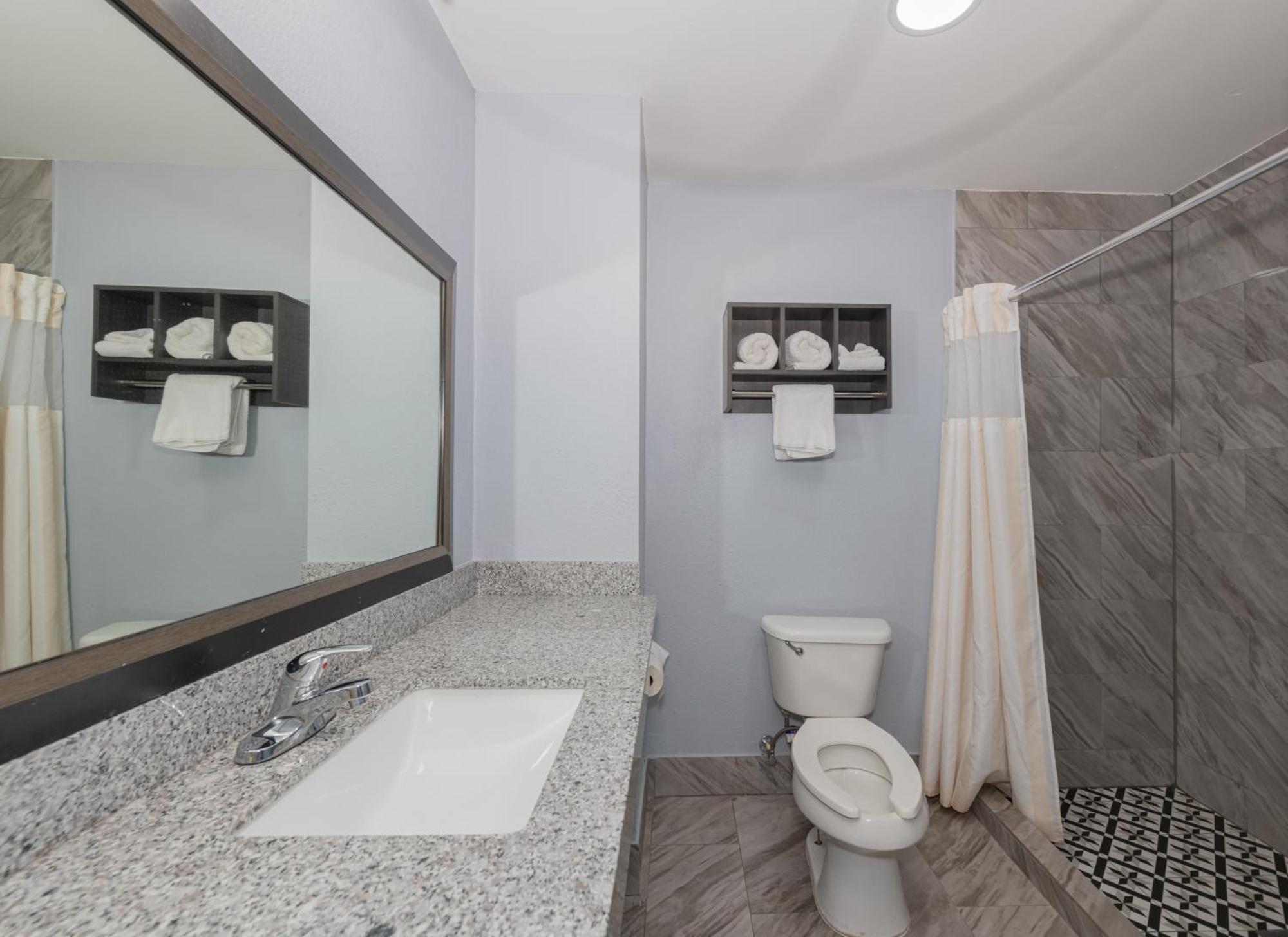 Jamestown Inn & Suites Riverdale Zewnętrze zdjęcie